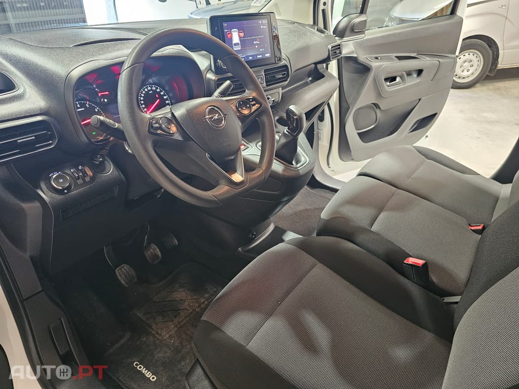 Opel Combo E