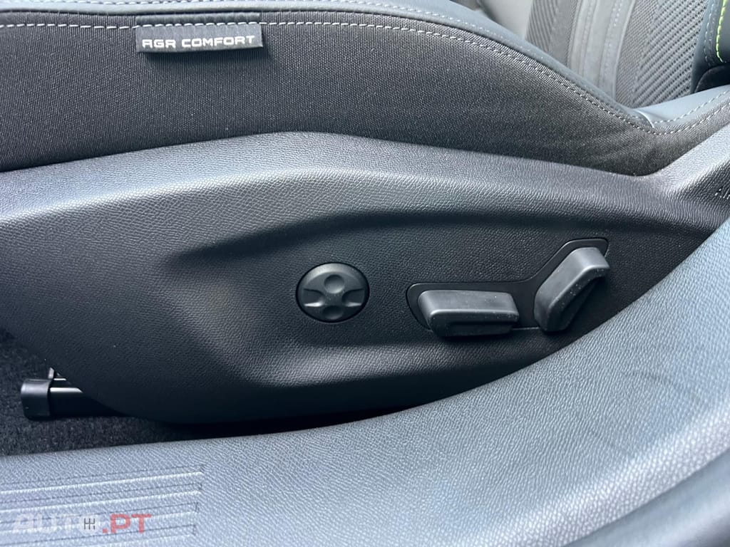 Peugeot E-308 54 kWh GT