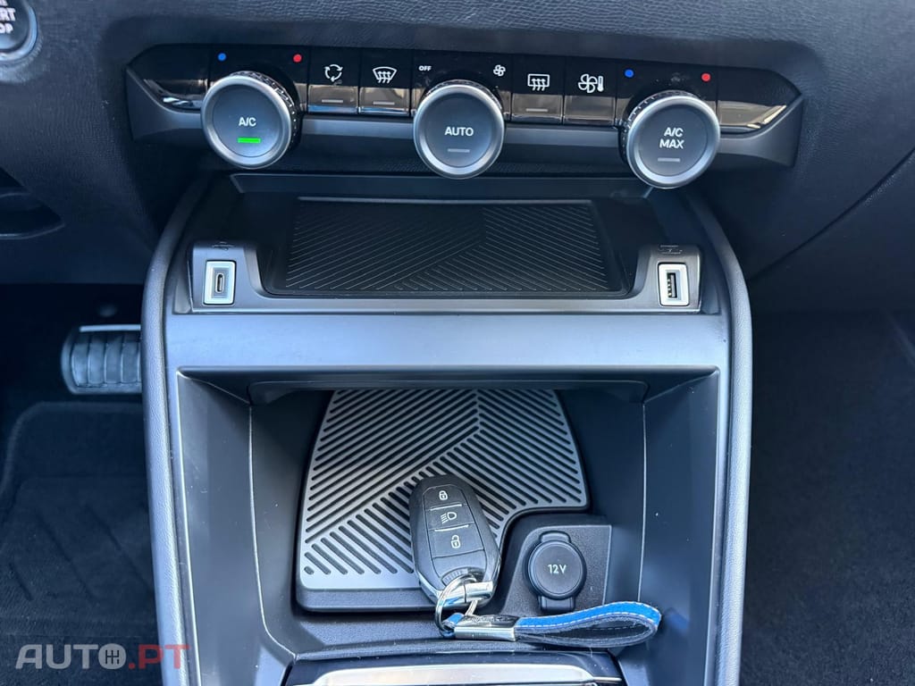 Citroen C4 1.5 BlueHDi Shine EAT8