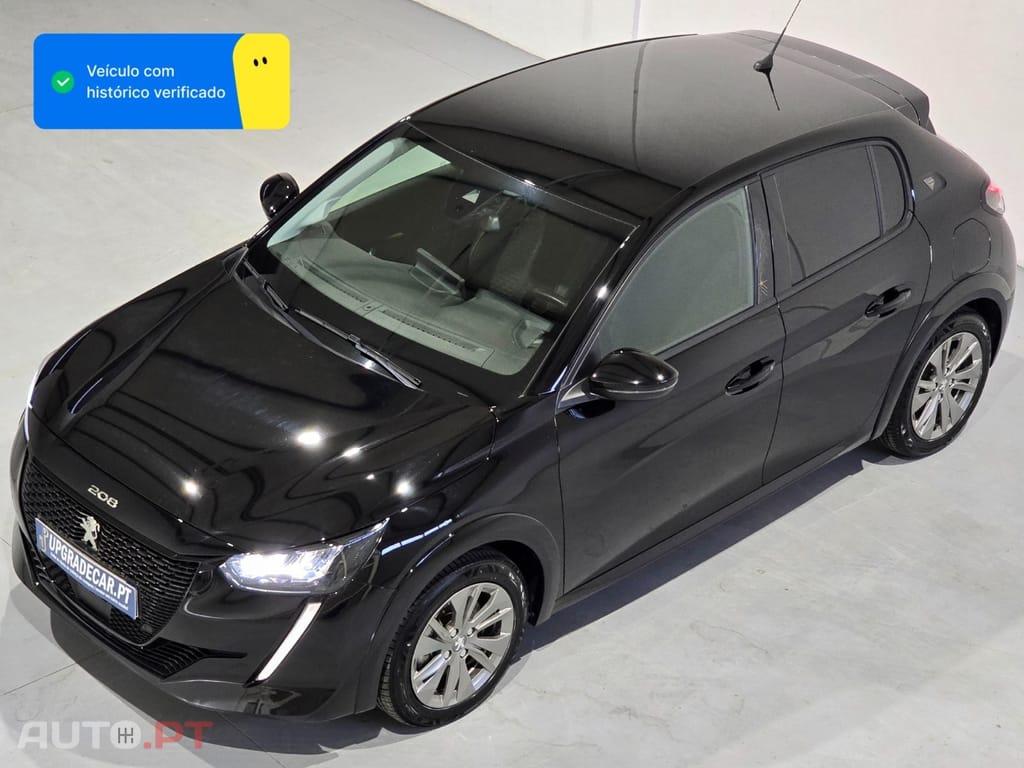 Peugeot E-208 50 kWh Allure Roadtrip