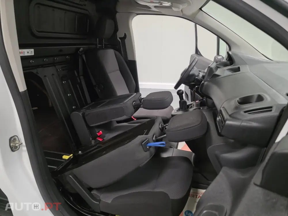 Peugeot Partner 1.5 BLUEHDI LONGA IVA DEDUTIVEL
