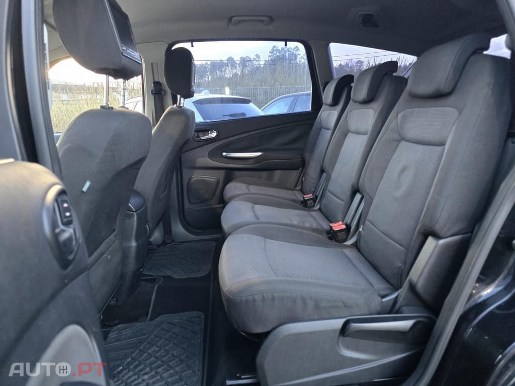 Ford S-Max 1.8 TDCi Titanium 7L