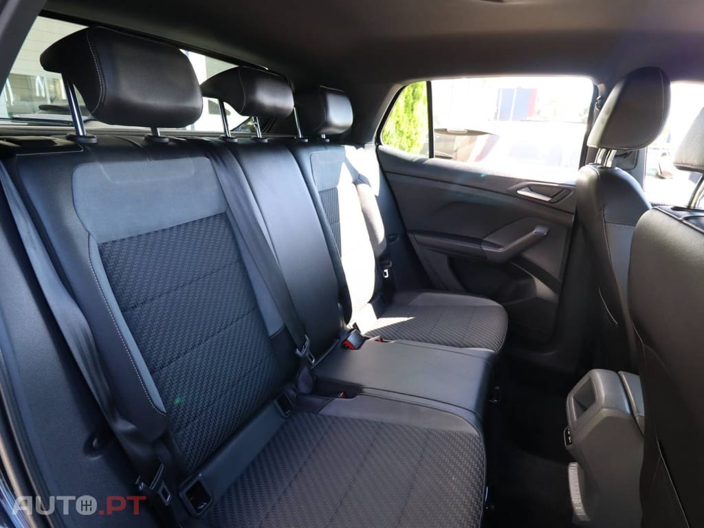 Volkswagen T-Cross 1.0 TSI OPF R-Line
