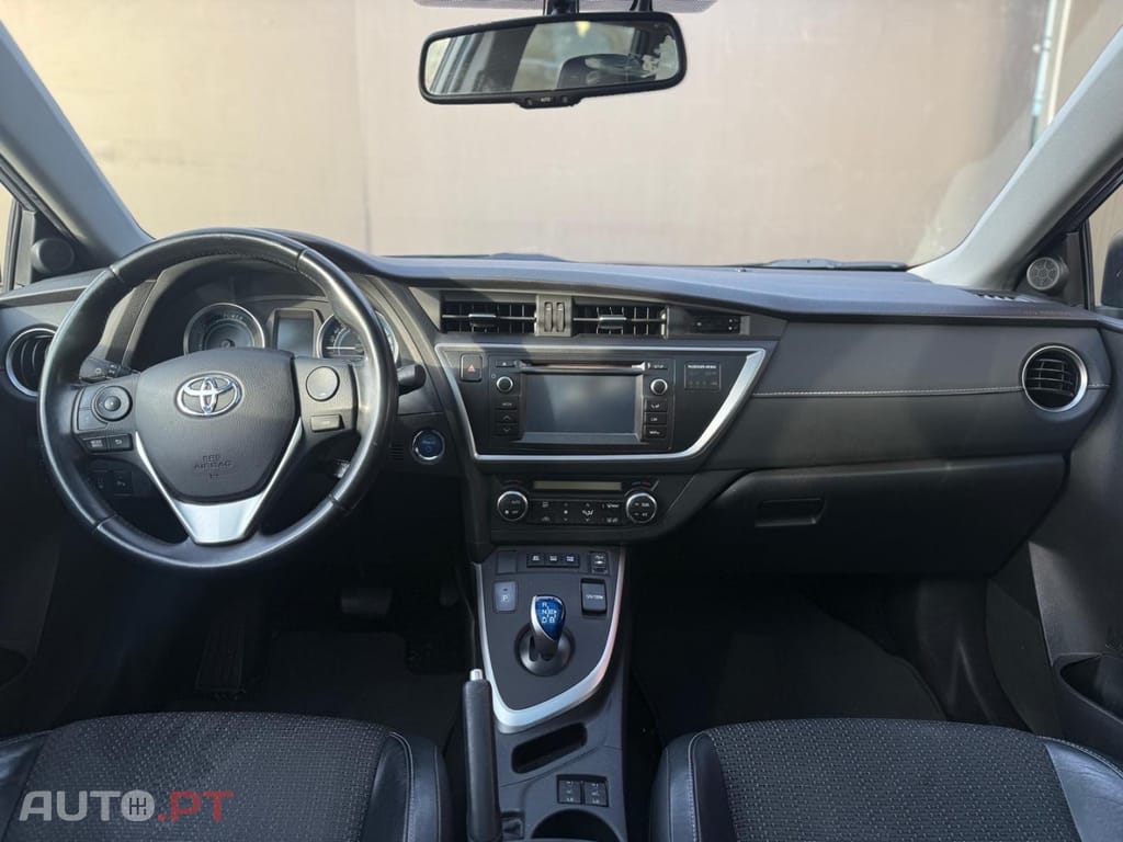 Toyota Auris plug-in