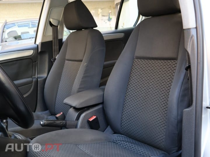 Volkswagen Golf 2.0 TDi Confortline