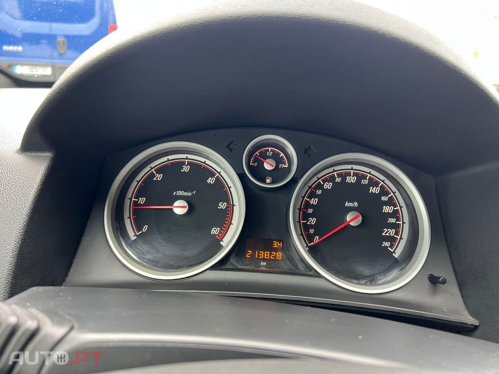 Opel Astra GTC 1.3 CDTi