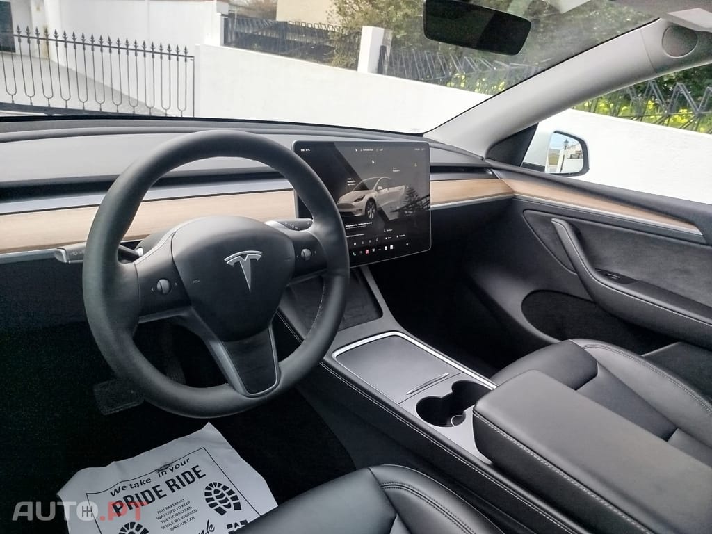 Tesla Model Y Tração Traseira
