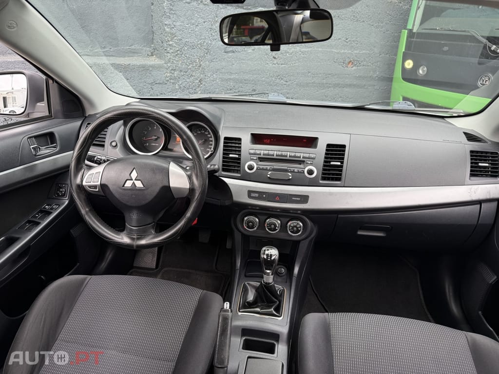 Mitsubishi Lancer 1.6 Invite ClearTec