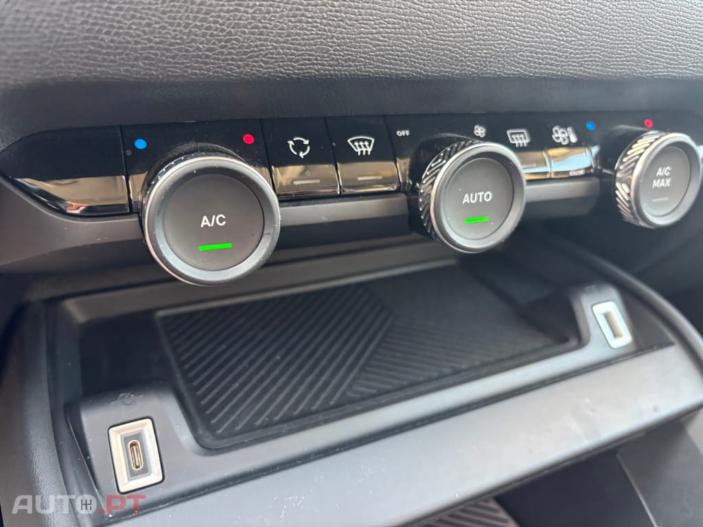 Citroen C4 BlueHDi 130 Stop&Start EAT8 MAX