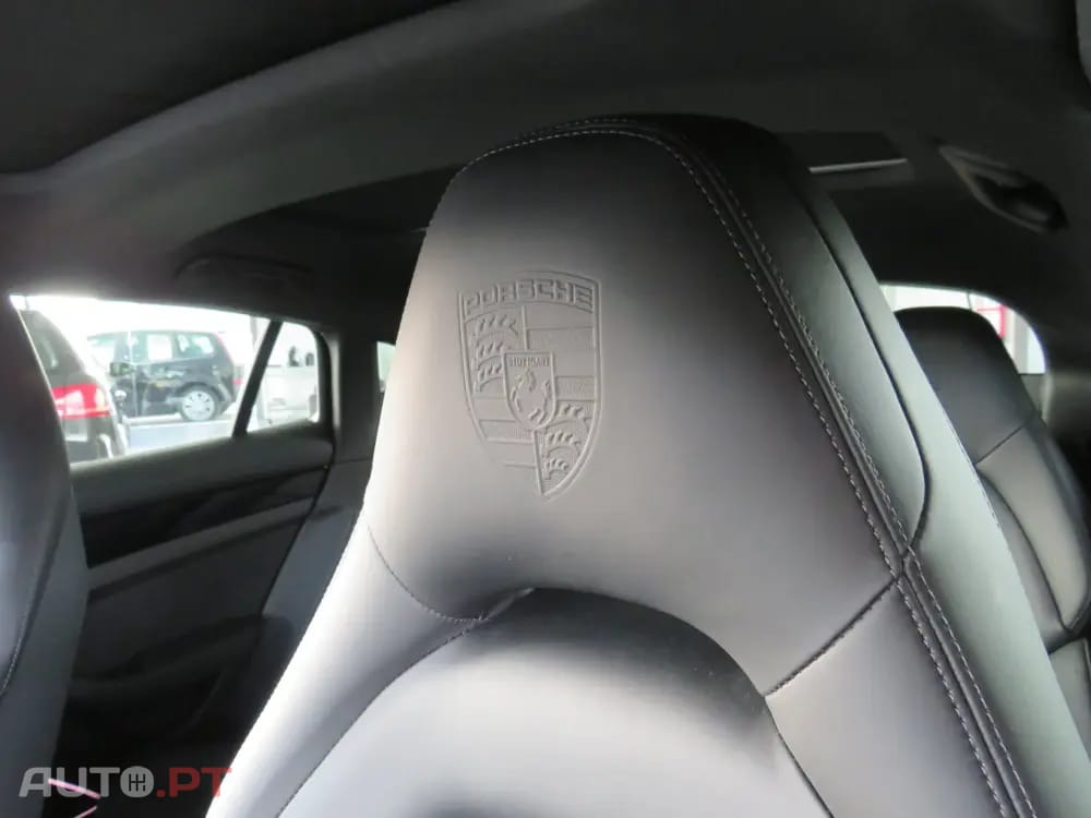 Porsche Panamera 4 E-Hybrid
