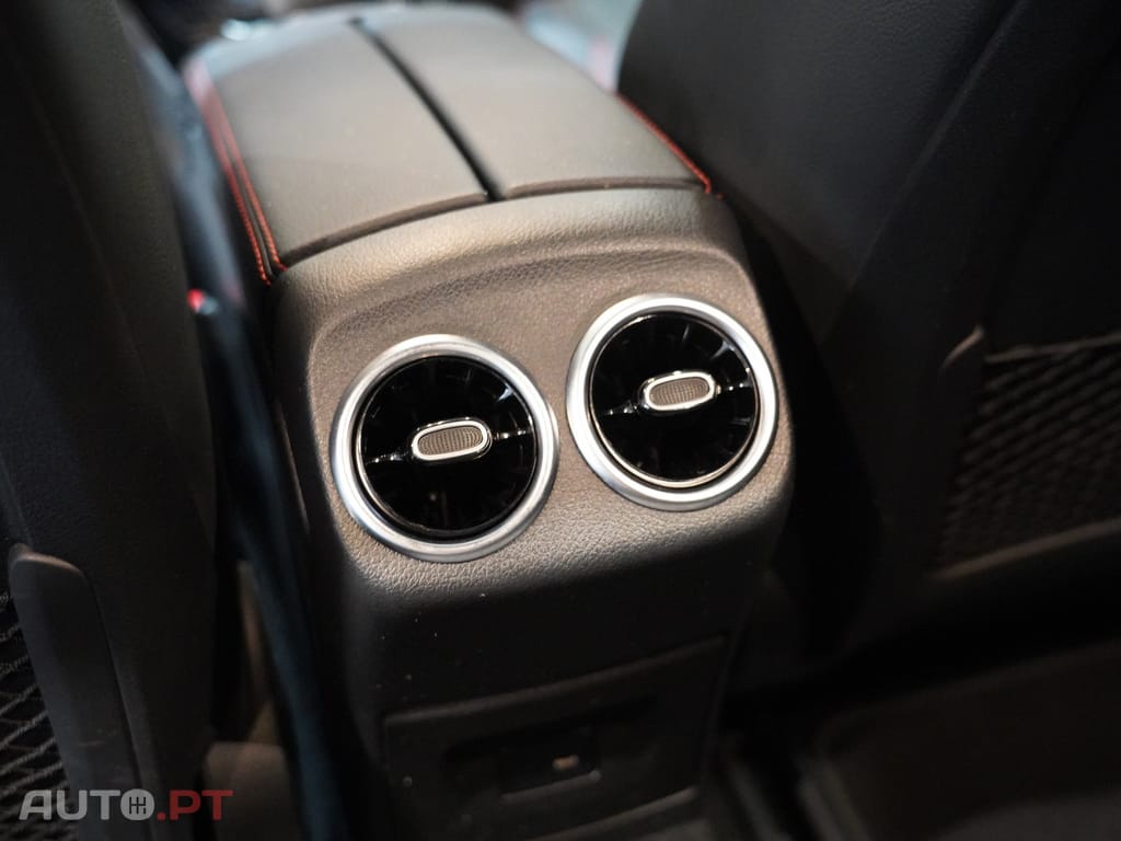 Mercedes-Benz A 250 AMG Line