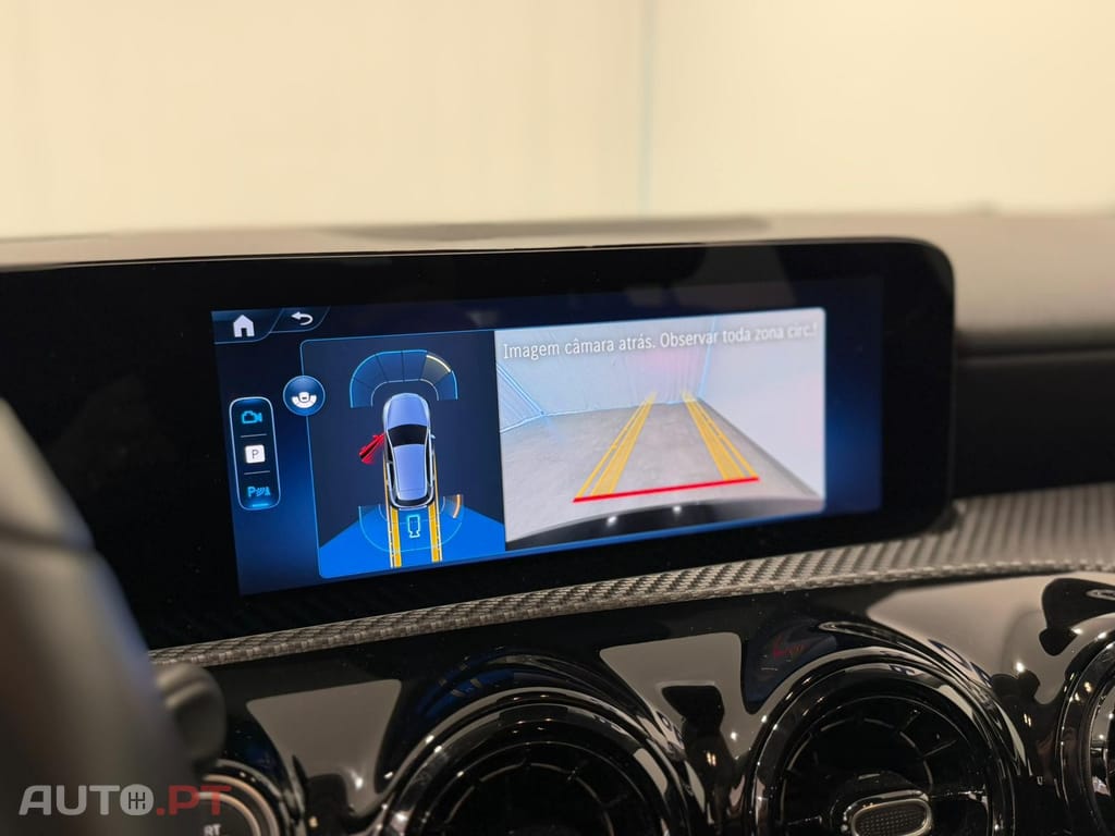 Mercedes-Benz A 200 Outro