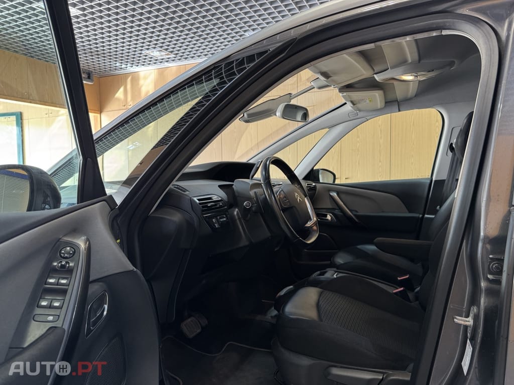 Citroen C4 SpaceTourer 1.5 BlueHDi Shine EAT8