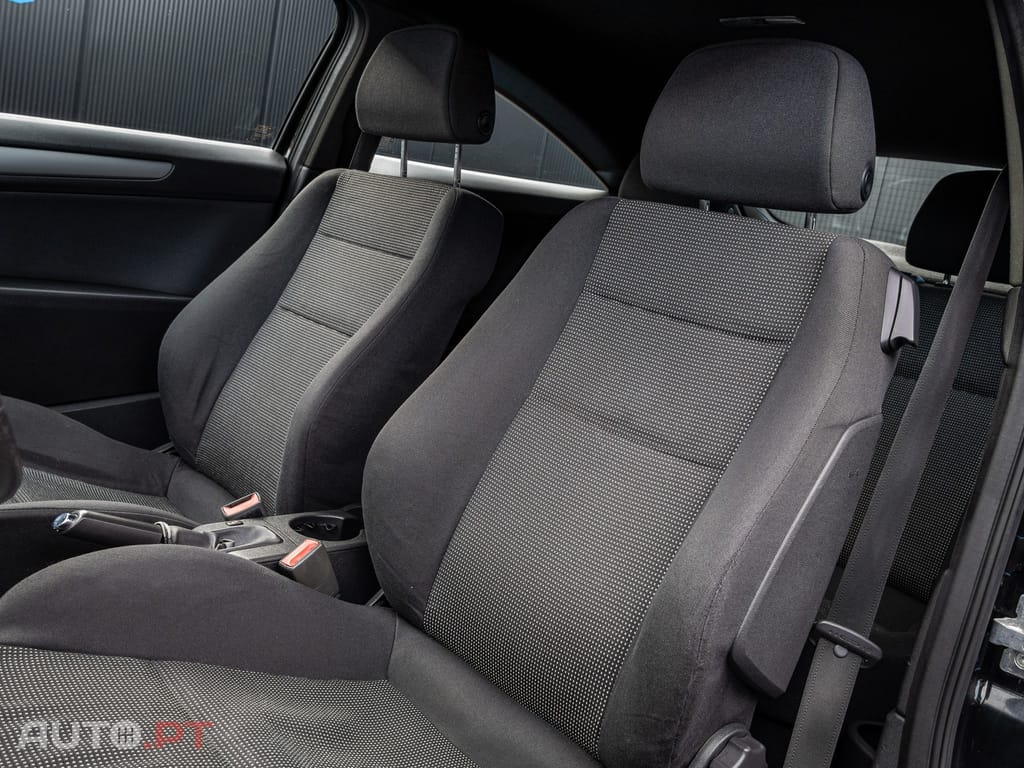 Opel Astra GTC 1.7 CDTi