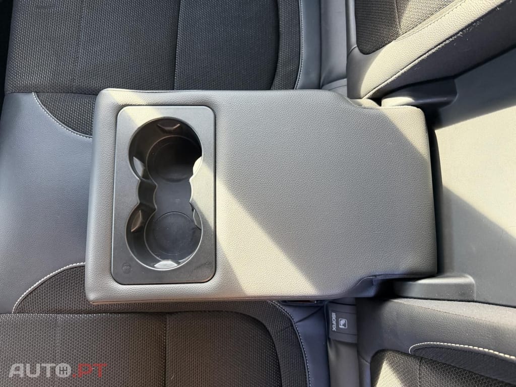 Jaguar XE 2.0 D Prestige