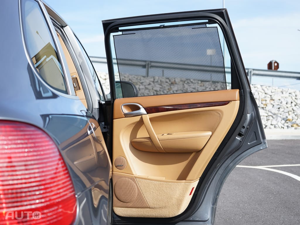 Porsche Cayenne Tiptronic