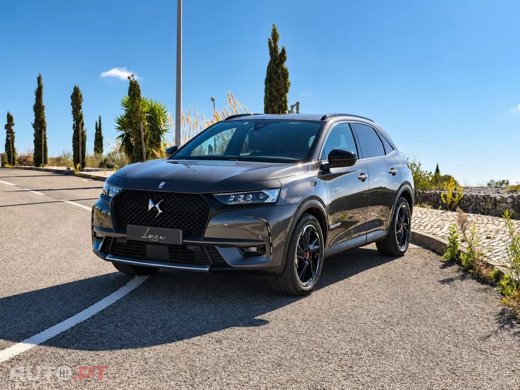 DS DS7 Crossback E-Tense Performance Line EAT8