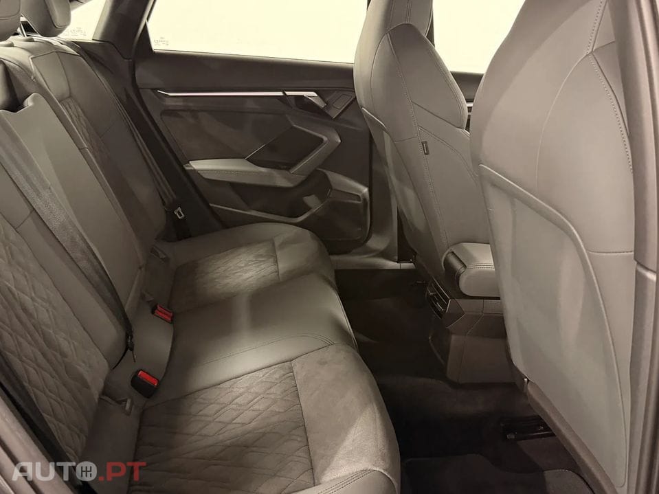 Audi A3 30 TDI S line