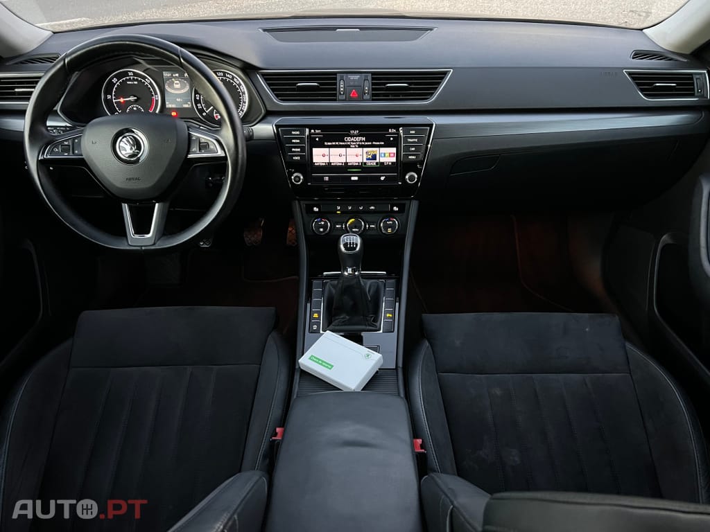 Skoda Superb 2.0 TDI Sportline