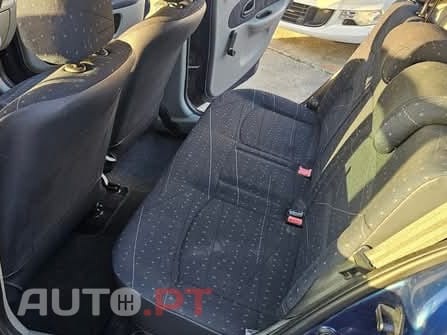 Renault Clio Confort Authentique