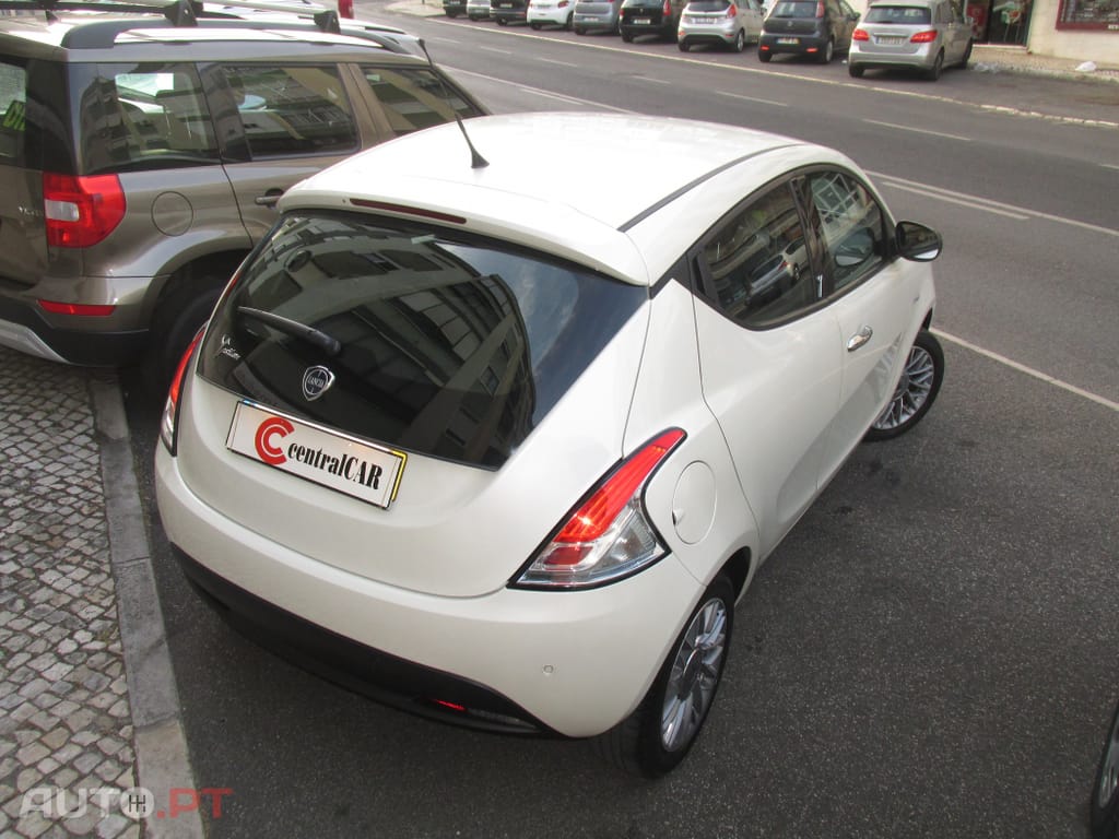 Lancia Ypsilon 1.2 S&S Platinum