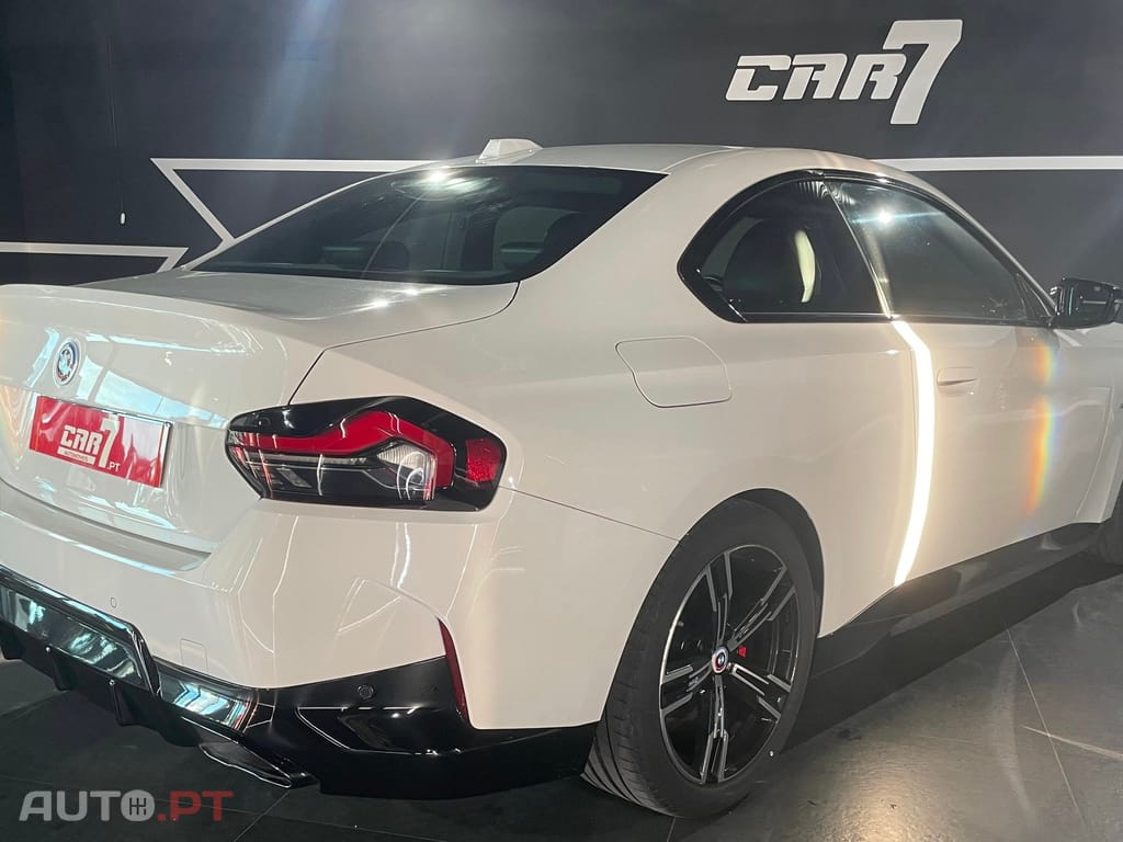 BMW 218 i Pack Desportivo M Auto