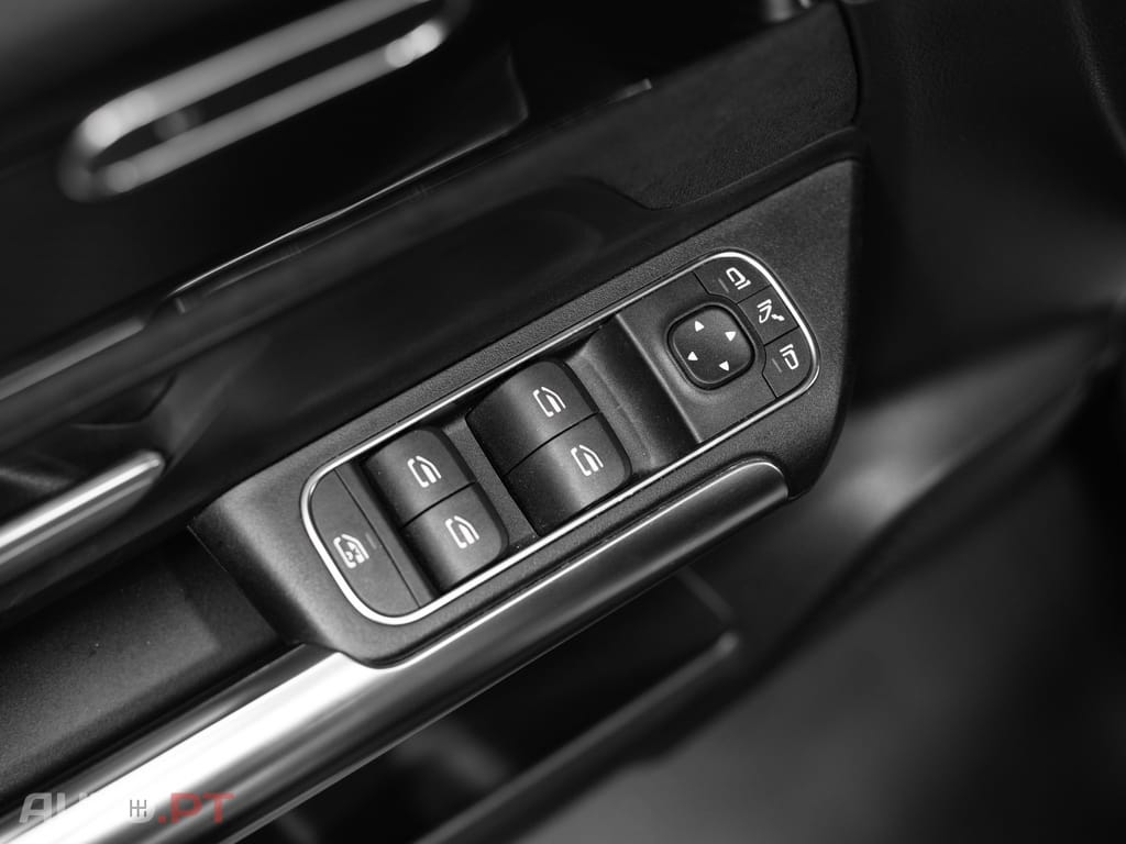 Mercedes-Benz GLA 250 e AMG Line