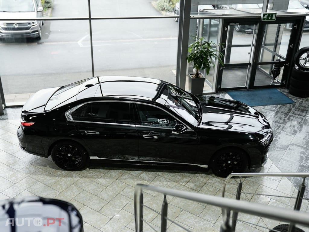 BMW i7 xDrive60