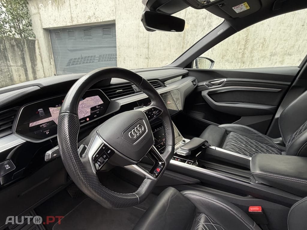 Audi E-Tron 55 quattro S line