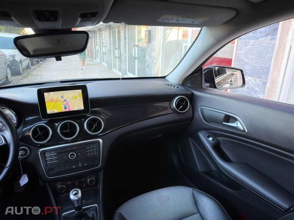 Mercedes-Benz CLA 180 CDi Urban