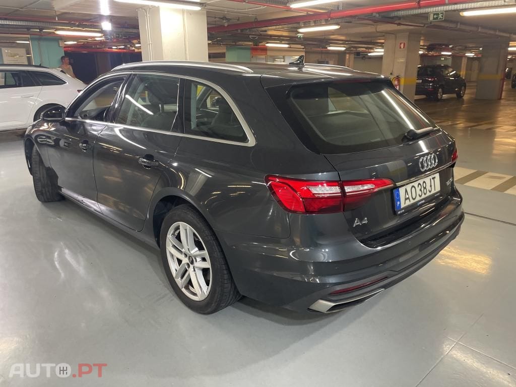 Audi A4 Avant 30 TDI S tronic