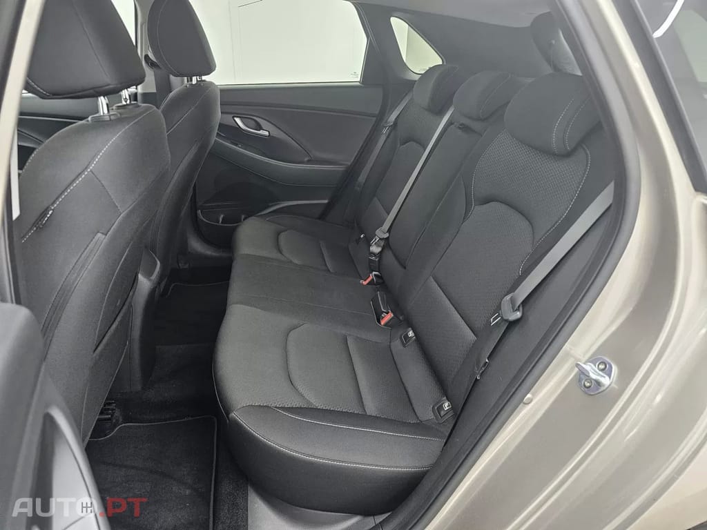 Hyundai i30 1.0 T-GDI Style — fotografia 15