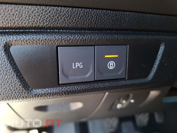 Dacia Jogger Eco-G 120 Bi-Fuel Extreme 7 lugares