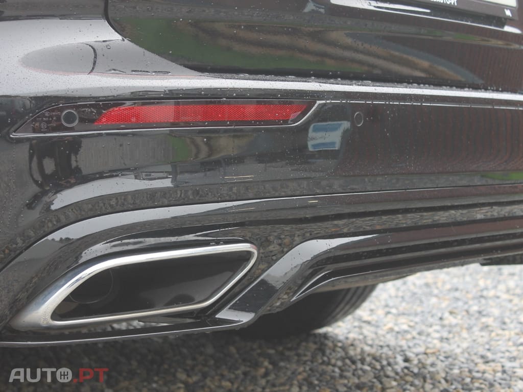 Volvo V60 2.0 T8 AWD TE R-Design