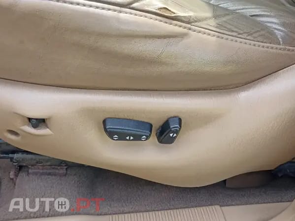 Jeep Grand Cherokee 4.0 Official