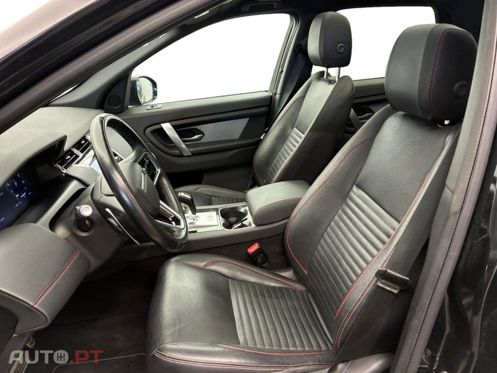 Land Rover Discovery Sport P300e R-Dynamic