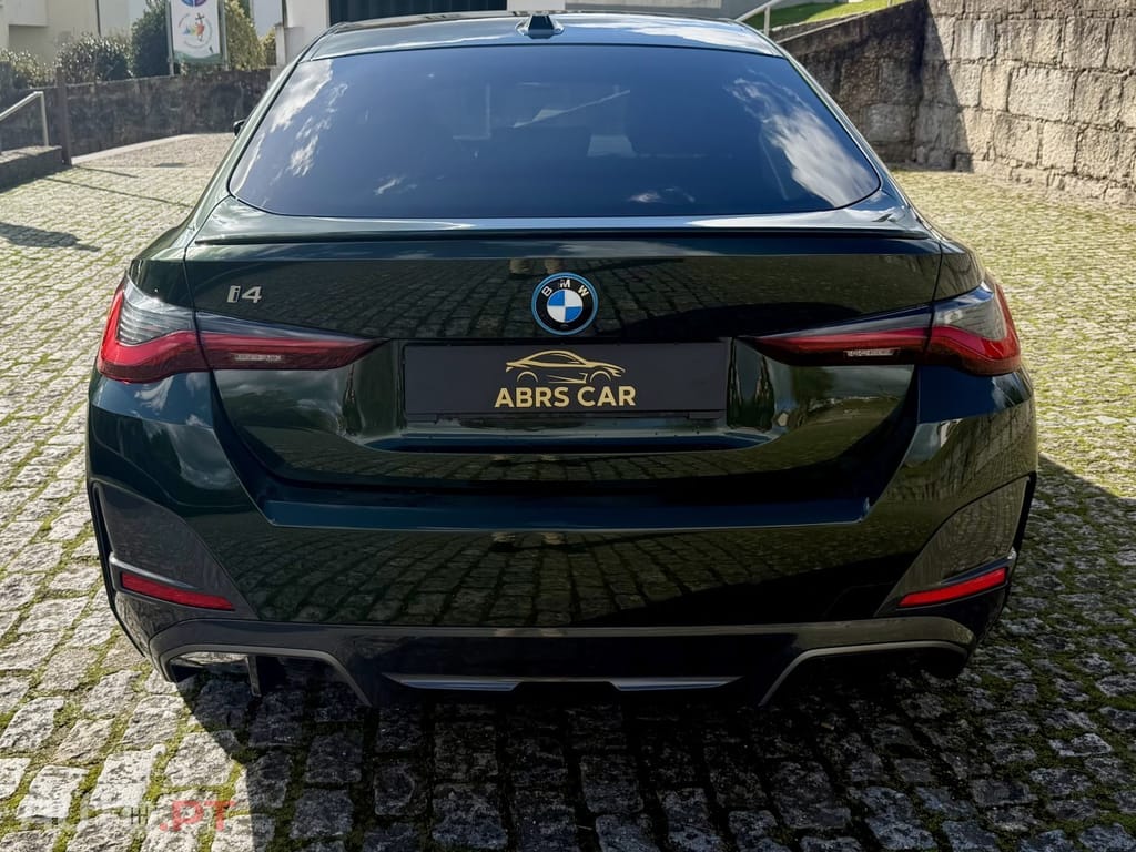 BMW i4 eDrive35 Edição Desportiva M