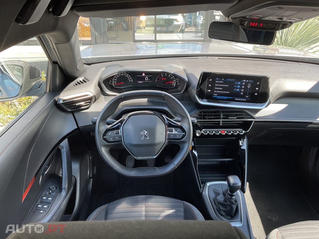 Peugeot 2008 1.2 PureTech Style