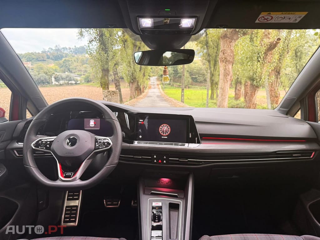 Volkswagen Golf 2.0 TSI GTI DSG