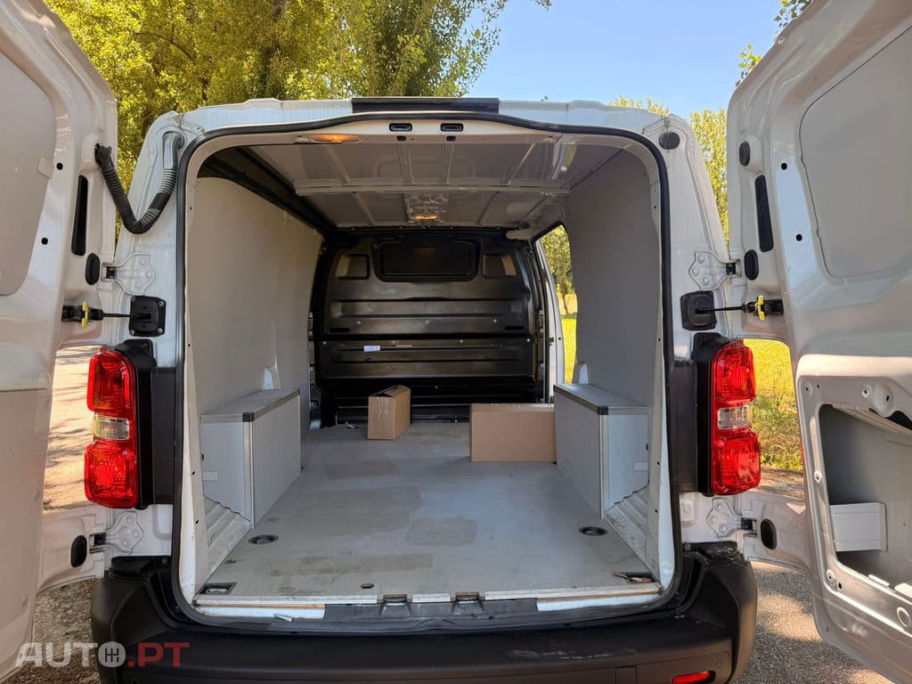 Citroen e-Jumpy 75 kWh M Club