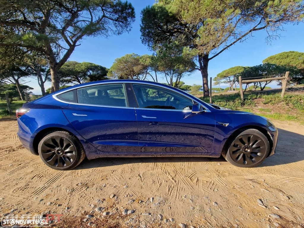 Tesla Model 3 AWD Dual Motor Performance