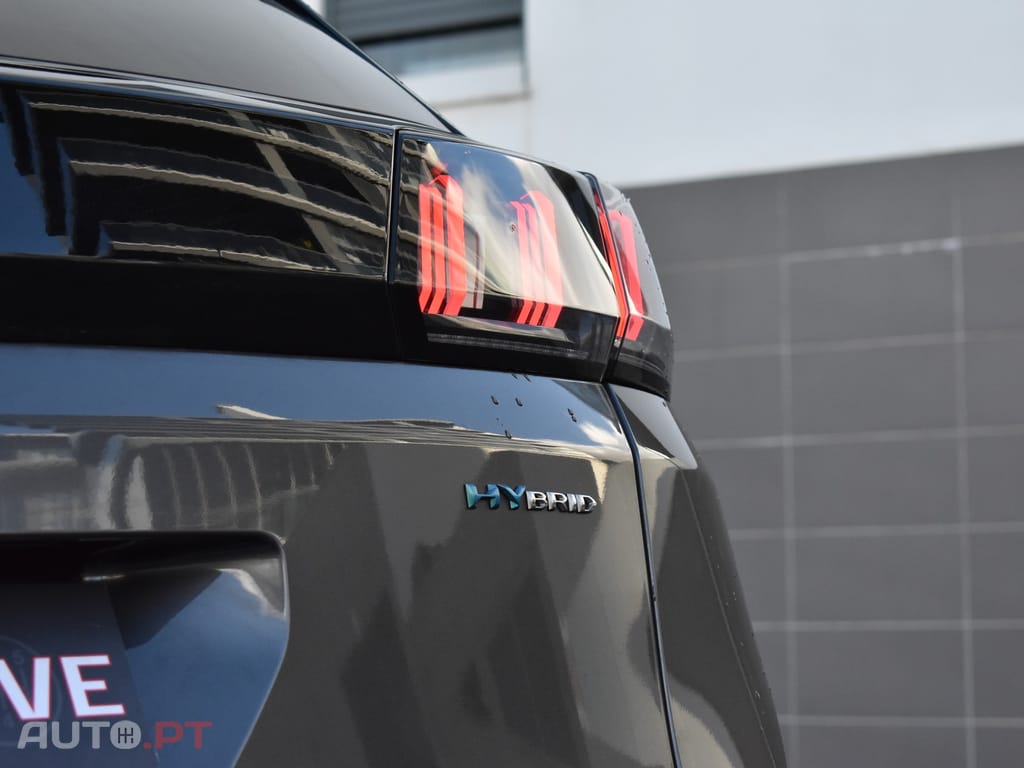 Peugeot 3008 1.6 Hybrid Allure Pack e-EAT8