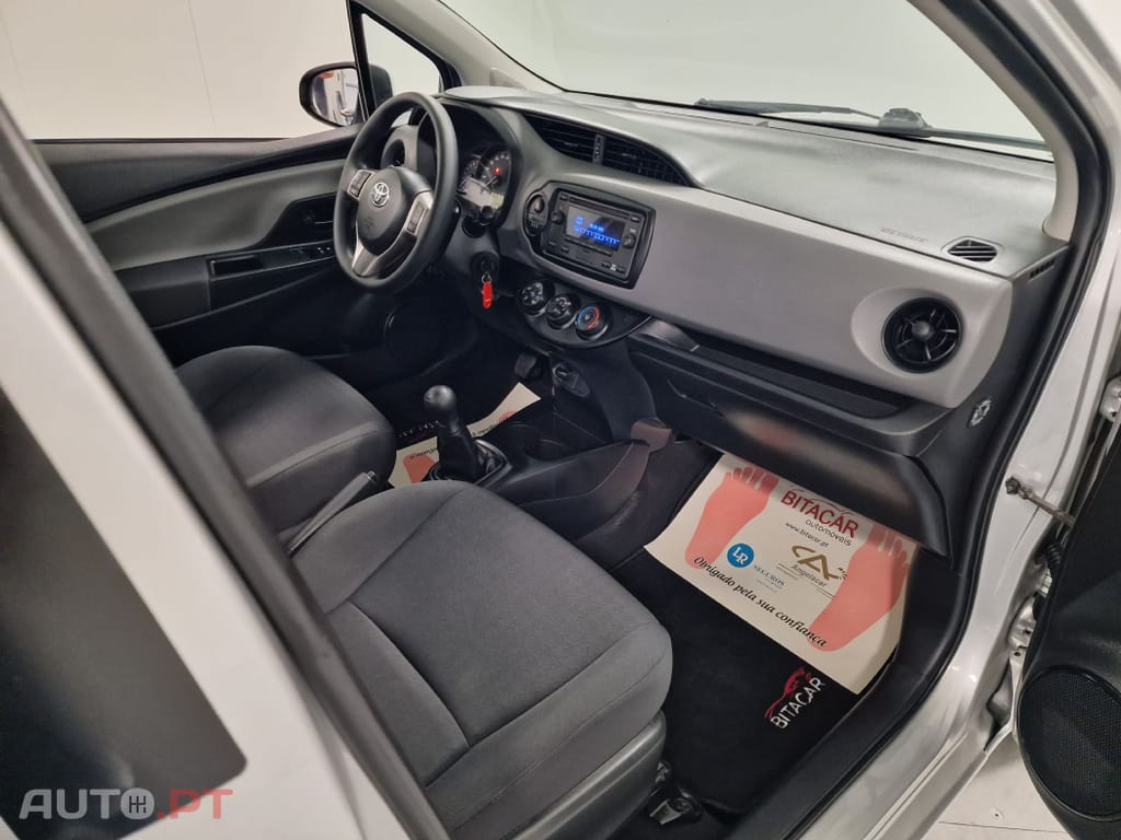 Toyota Yaris 1.0 VVT-I ACTIVE