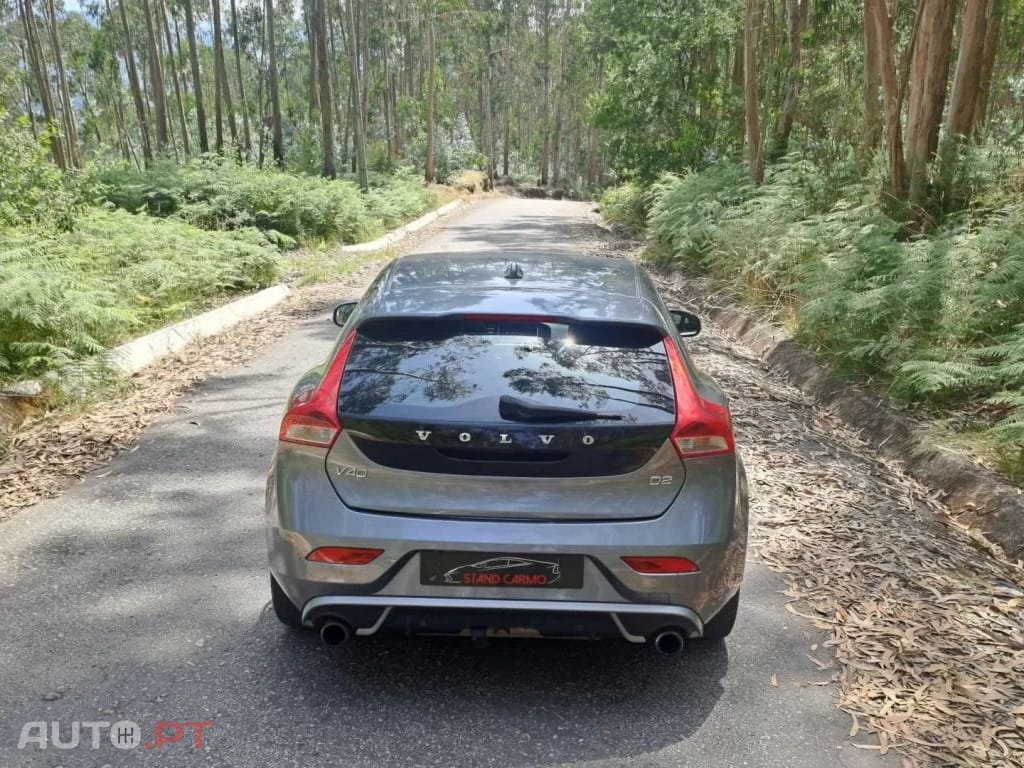 Volvo V40 1.6 D2 R-Design