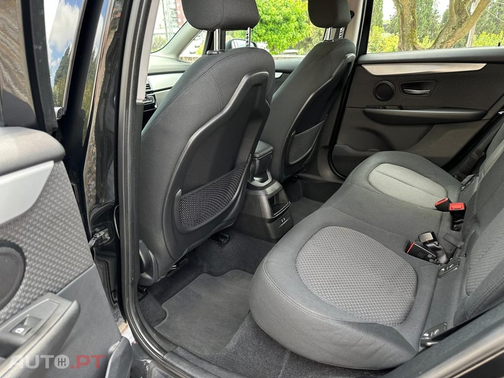 BMW 216 d Advantage