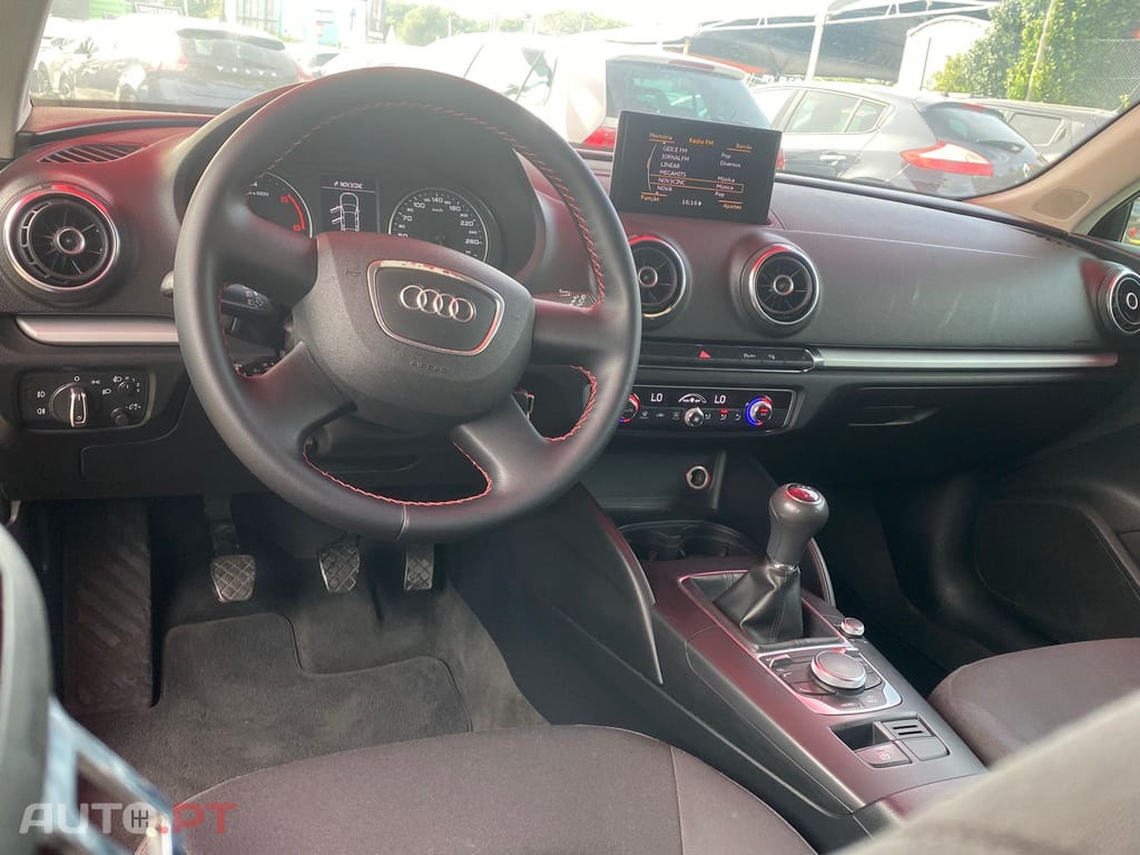 Audi A3 Sportback 1.6 TDi S-line