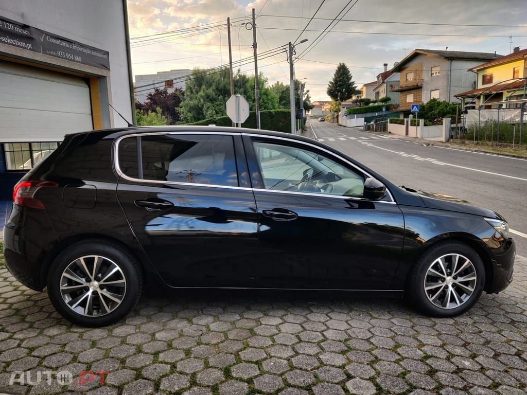 Peugeot 308 1.5 BlueHDi Allure