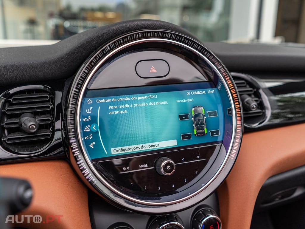 MINI Cabrio Cooper Premium Extra JCW Auto