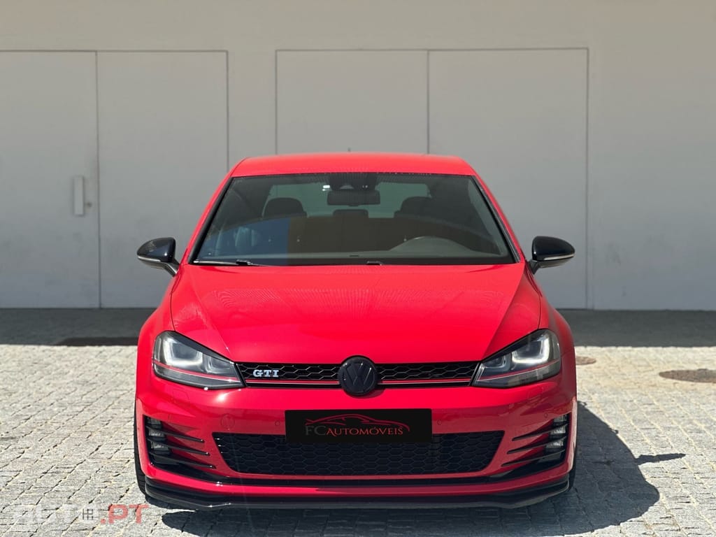 Volkswagen Golf 2.0 TSI GTI DSG