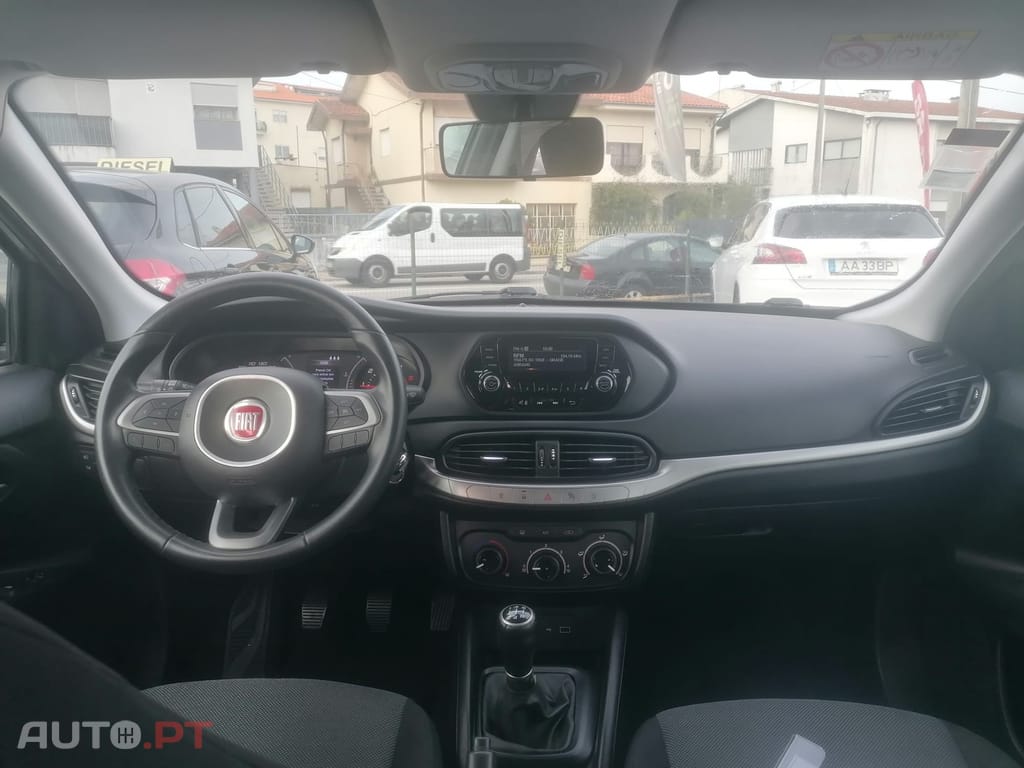 Fiat Tipo 1.3 M-Jet Pop